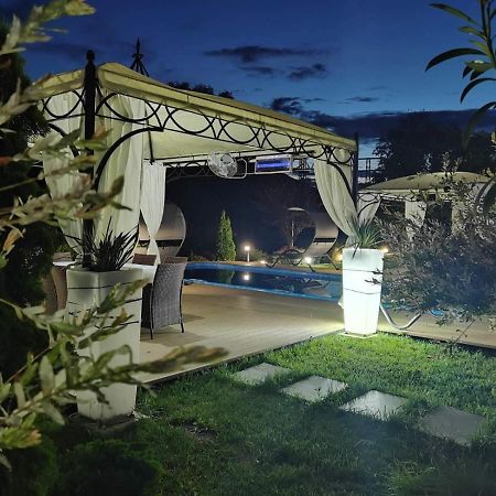 Acktion Deluxe Hotel Sumen Kültér fotó