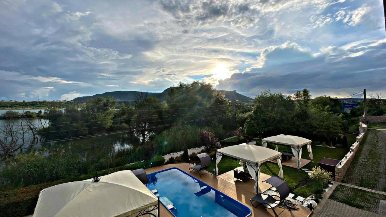 Acktion Deluxe Hotel Sumen Kültér fotó
