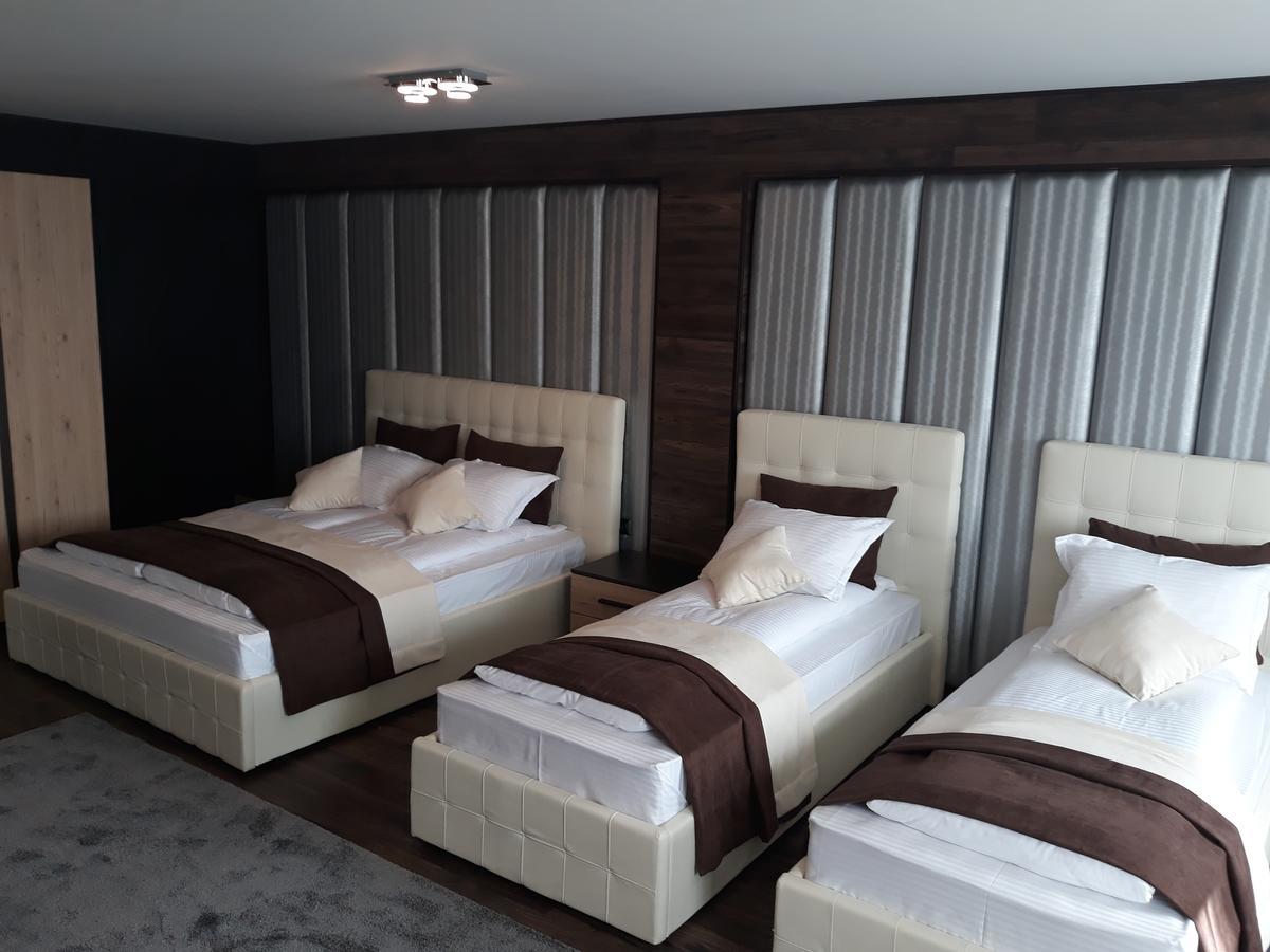 Acktion Deluxe Hotel Sumen Kültér fotó