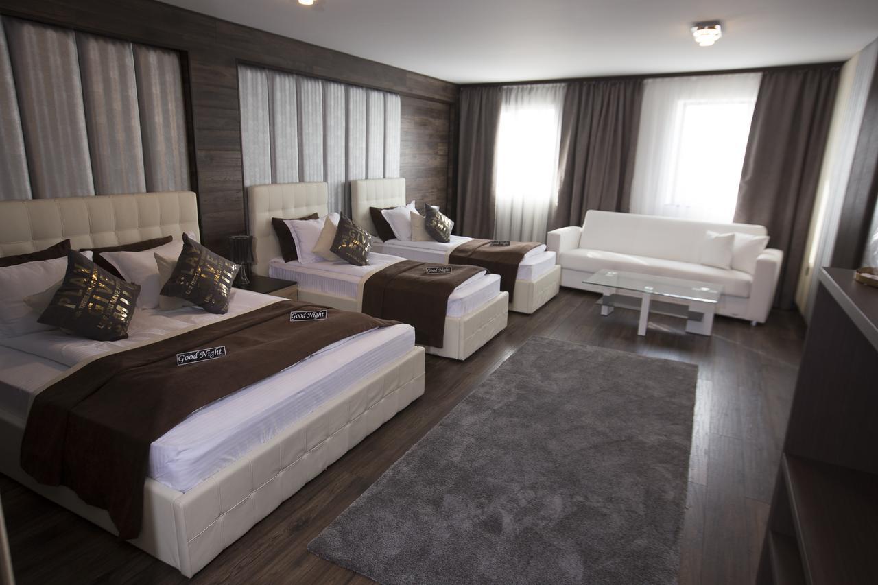 Acktion Deluxe Hotel Sumen Kültér fotó