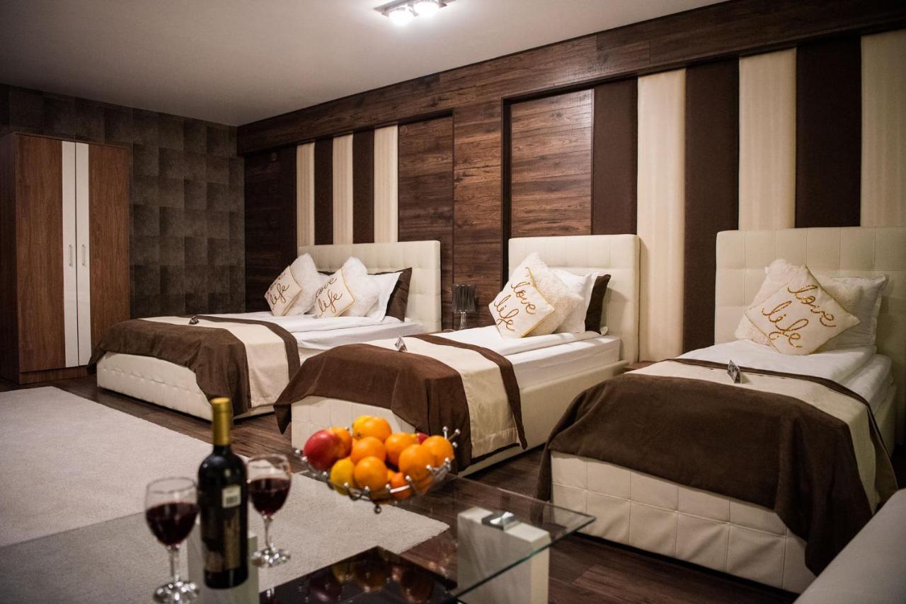Acktion Deluxe Hotel Sumen Kültér fotó