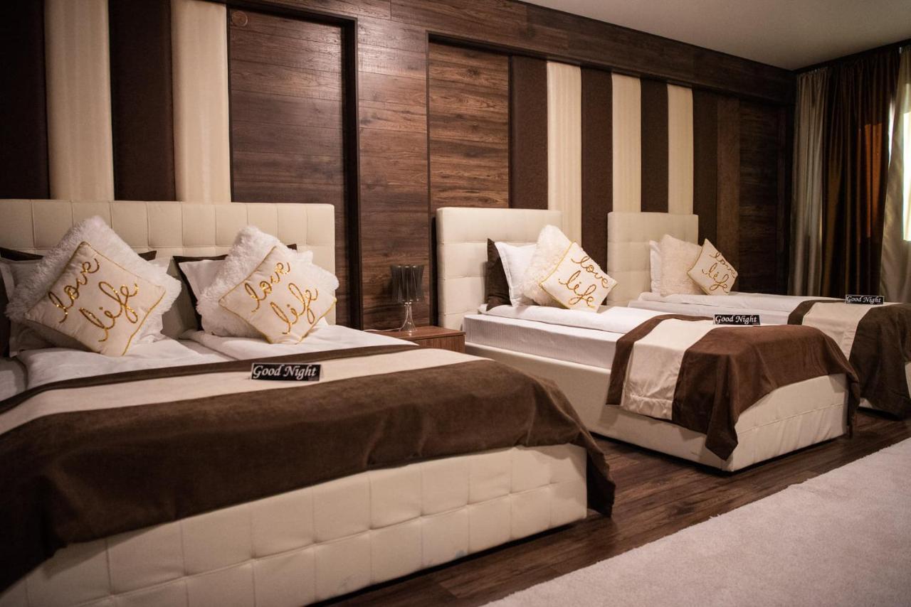 Acktion Deluxe Hotel Sumen Kültér fotó