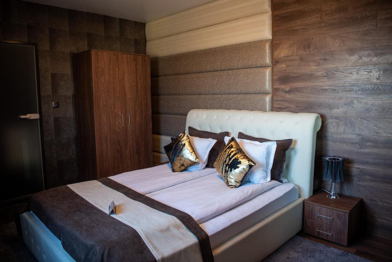 Acktion Deluxe Hotel Sumen Kültér fotó