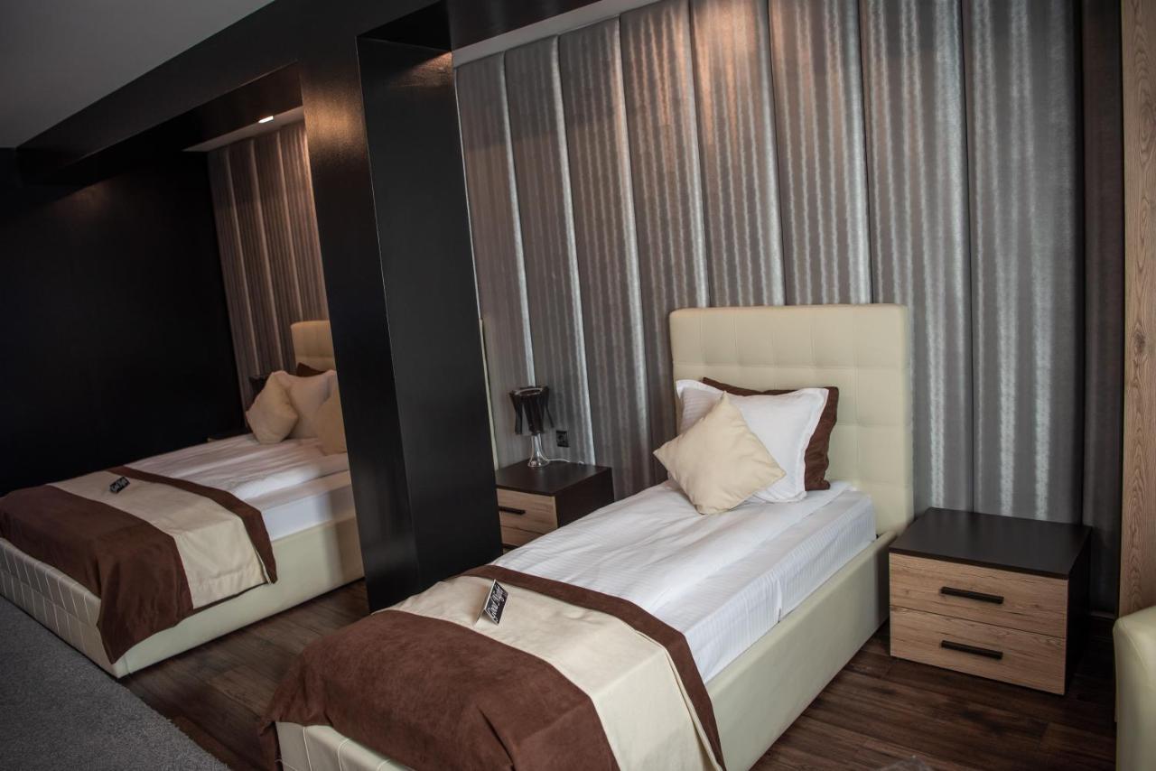 Acktion Deluxe Hotel Sumen Kültér fotó