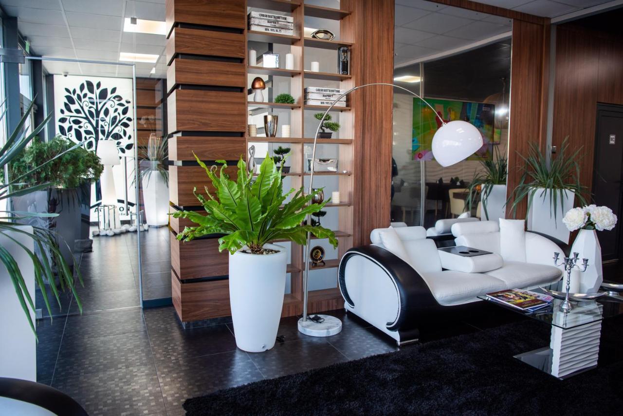 Acktion Deluxe Hotel Sumen Kültér fotó